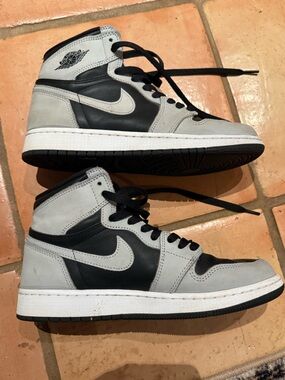 Nike Men’s  High-Top Basketball Sneakers in Black and Light Gray